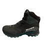 Scarpone da trekking Scarpa Rush con suola a contrasto.