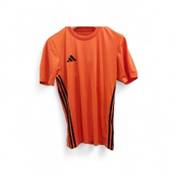 Tabela 23 Maglia a righe arancio di Adidas